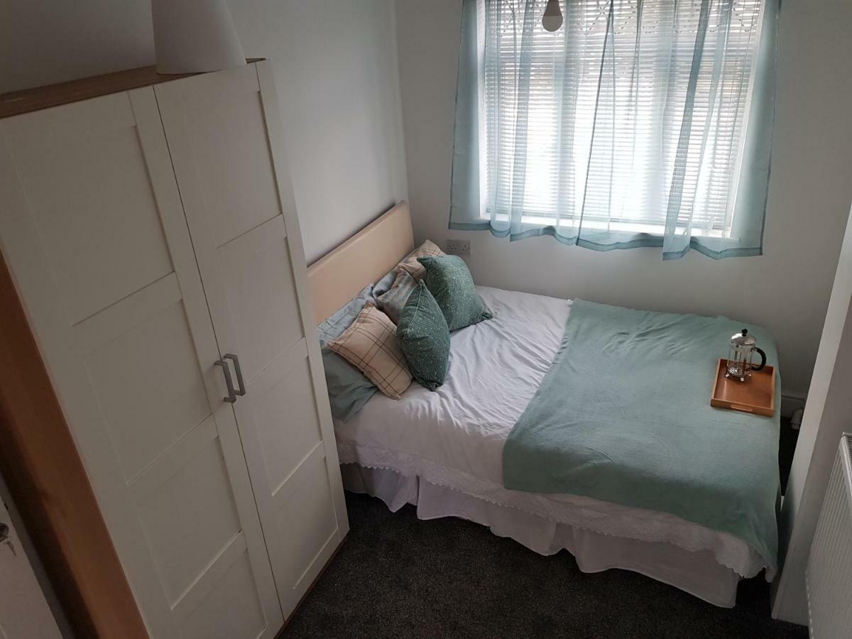 Webb Place 2 Bedroom Apartment ! クロイドン エクステリア 写真